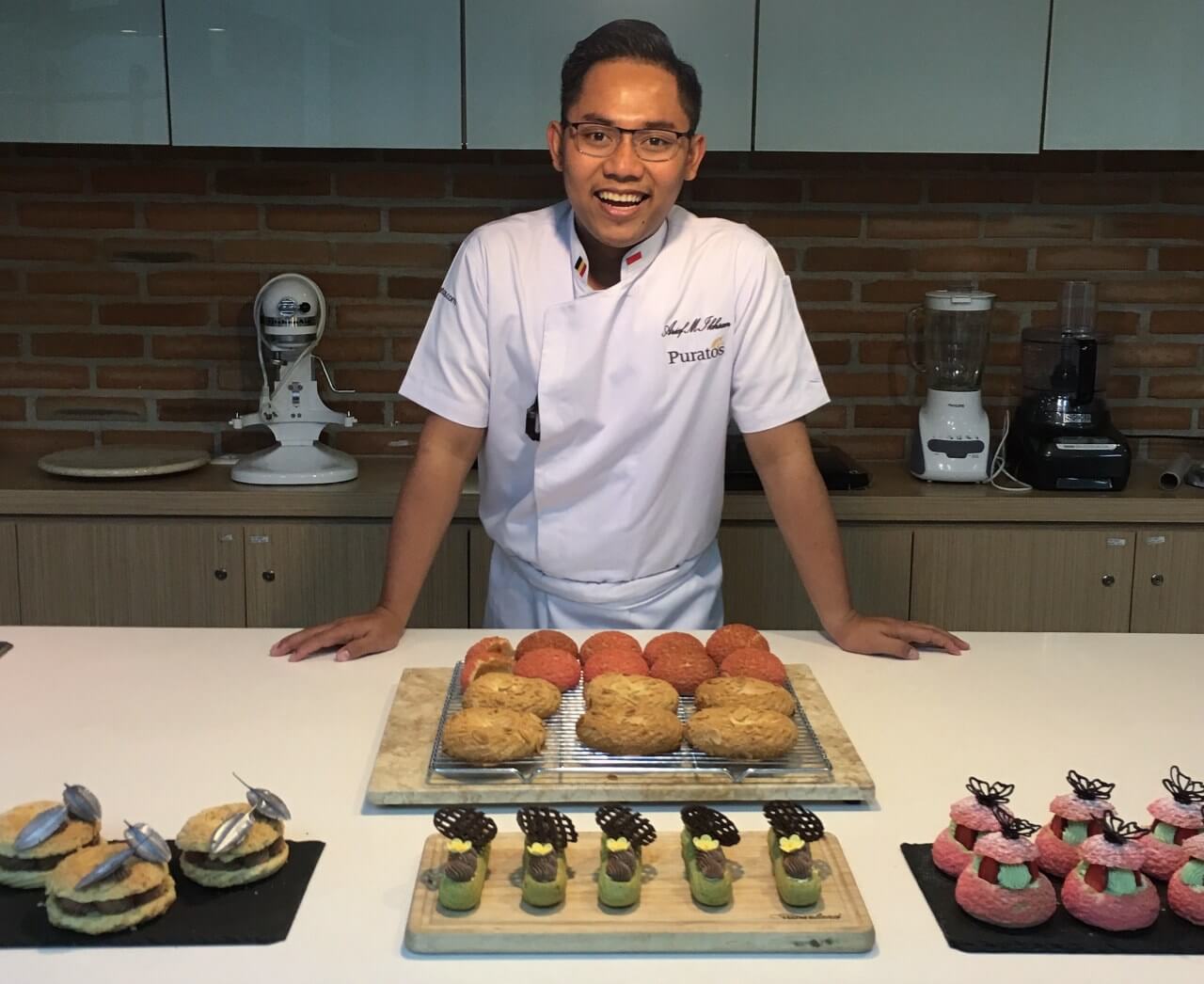 Memberikan sentuhan lokal untuk kue-kue di Beau